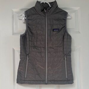 Women’s Patagonia XS Nano Puff Down Gray Quilted Vest